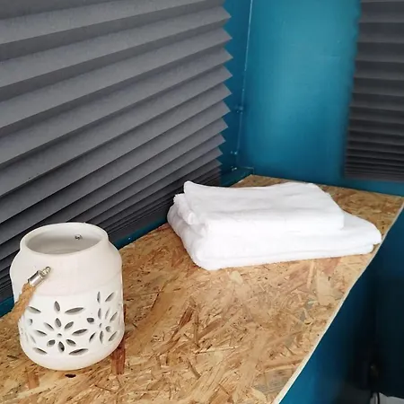 Wohnwagen Auf Tierschutz Landhof Inmitten Der *