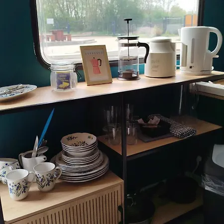 Kemping Wohnwagen Auf Tierschutz Landhof Inmitten Der *