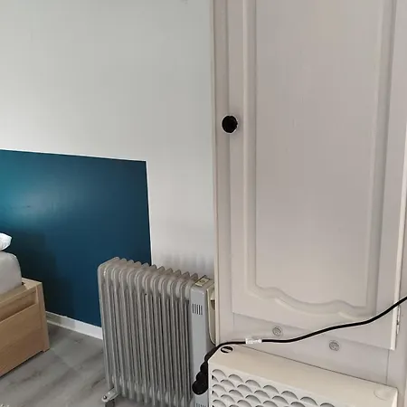 Wohnwagen Auf Tierschutz Landhof Inmitten Der Kemping Selmsdorf