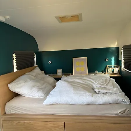 Wohnwagen Auf Tierschutz Landhof Inmitten Der Kemping *