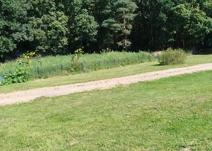 Wohnwagen Auf Tierschutz Landhof Inmitten Der Campingplatz *