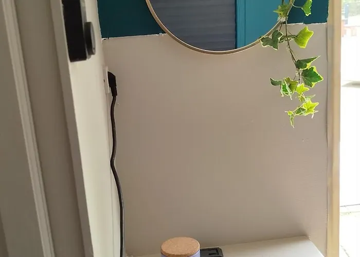 Wohnwagen Auf Tierschutz Landhof Inmitten Der