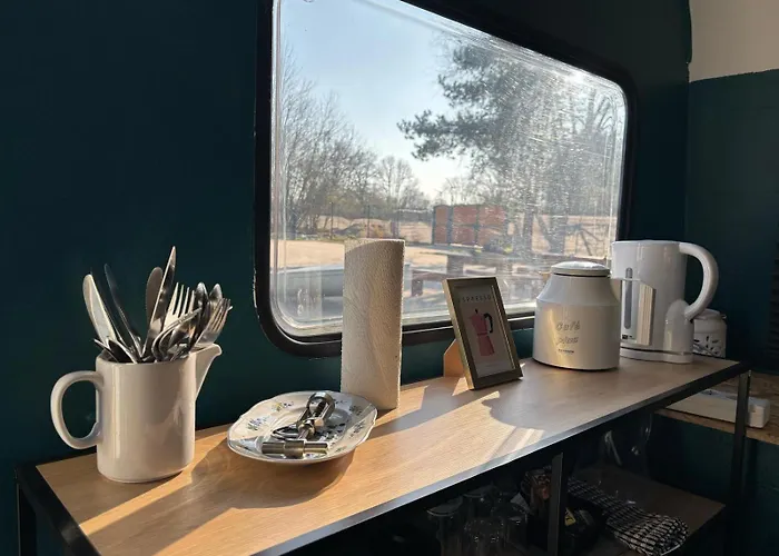 Wohnwagen Auf Tierschutz Landhof Inmitten Der * Selmsdorf